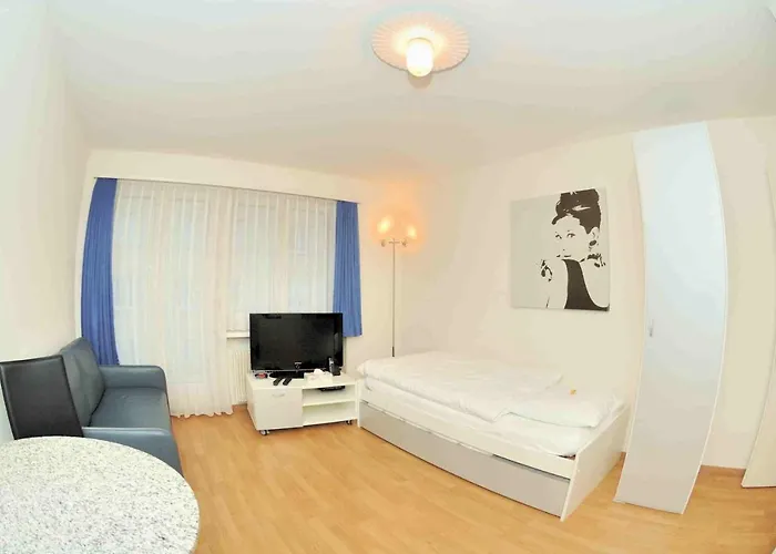 Apartman Cozy Near Station - Crown 38