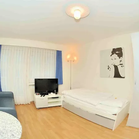 Apartment Cozy Near Station - Crown 38