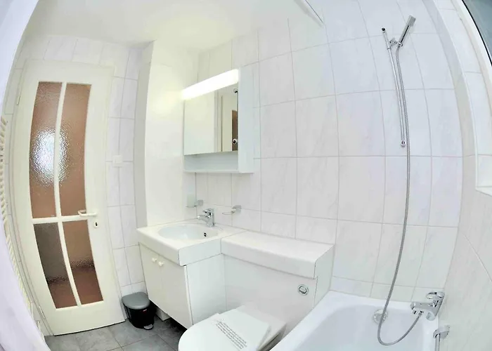 Cozy Near Station - Crown 38 *